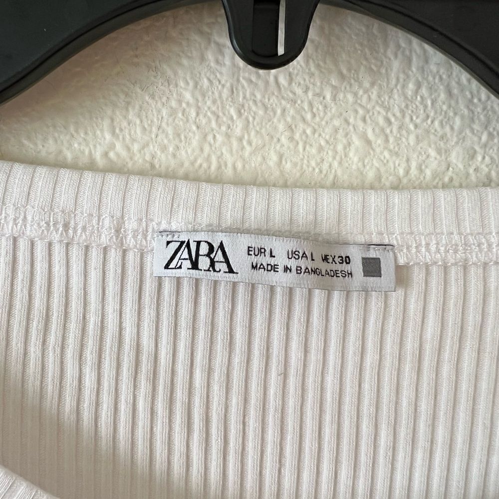 ZARA White Ruffle Shoulder Top L - Picture 4 of 4